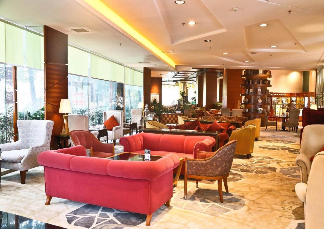 Holiday Inn Chengdu Century City-Easttower Экстерьер фото